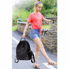 Fasion Nylon Women Bag Rivet Backpack Women School Bags for Teenagers Mochila Feminina Mochilas Mujer Black Backpacks ELY