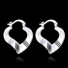 silver earrings Artistic heart-shaped clip brincos de festa floating charms 689 ELY
