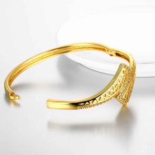 Beautiful 18K Gold Plating Hollow geometry men bracelet Jewelry European Style ELY