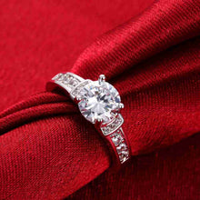 Beautiful Austrian Crystal wedding rings Crystal claw package opal men jewelry ELY