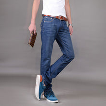 Mens Designer Jeans Luxury Classic Slim Fit Casual Jeans Pant Men Straight Denim Biker Jeans Men Pants ELY